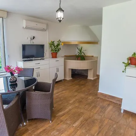 Villa Queen's Garden
