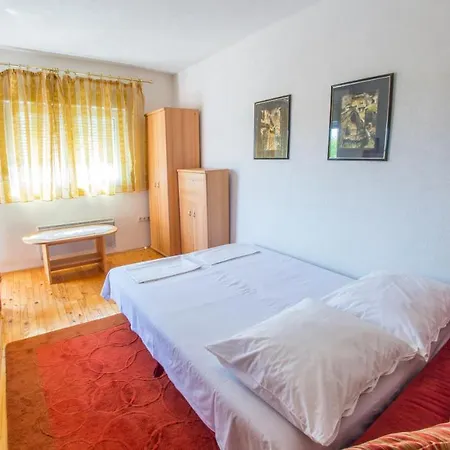 Queen's Garden Mostar